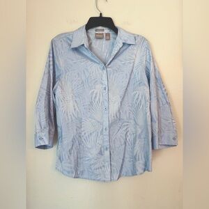 Chico’s Women’s Palm Tree Wrinkle Resistant Button Down - Size Medium